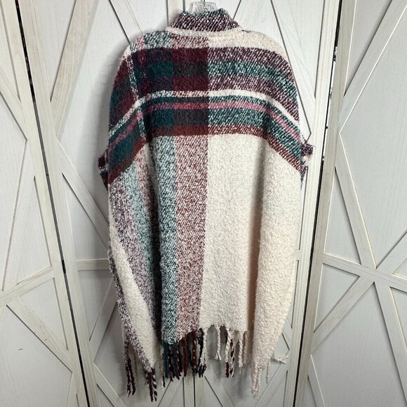 Torrid Cold-Weather Ruana - Picture 3 of 5